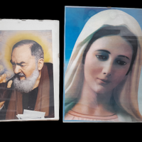 Set di due quadri religiosi