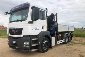 MAN TGS 26.360 RIBALTABILE TRILATERALE CON GRU RET