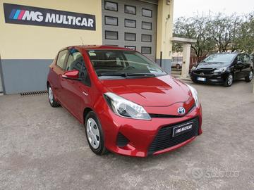 Toyota Yaris 1.5h Lounge. retrocamera/bluetooth