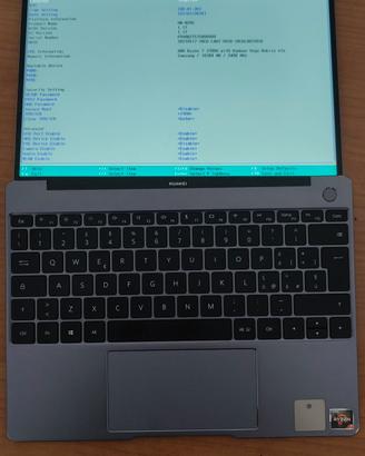 Huawei matebook 13 Ryzen 7 16 GB di ram