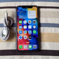 Apple iPhone XR