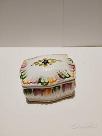 portagioie in porcellana 