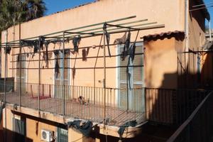 Singola 1°piano scala indipendente postiauto METRO