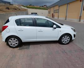 OPEL Corsa 2015 perfetta distbuzione fatta euro5b