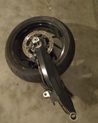 Forcellone completo ruota pinza  BMW F 800 R 2010