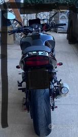 Honda CBR 900 rr naked sc 33