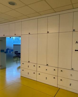 Parete attrezzata per ufficio