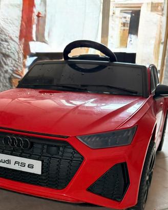 Audi rs6 per bambini elettrica