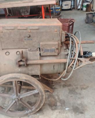 Saldatrice trifase d'epoca