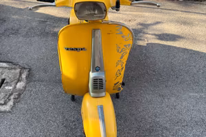 Vespa 50 Special 78 incidentata