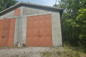 capannone commerciale con terreno