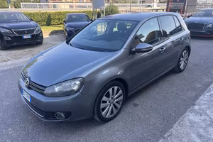 VOLKSWAGEN Golf 1.6 TDI DPF DSG 5p. Highline