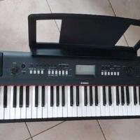 Tastiera yamaha piaggero NP-V80