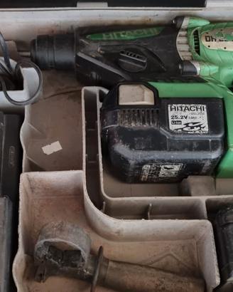 Tassellatore a batteria Hitachi DH25DL