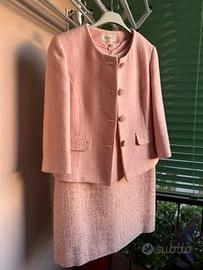 Tailleur i in stile Chanel