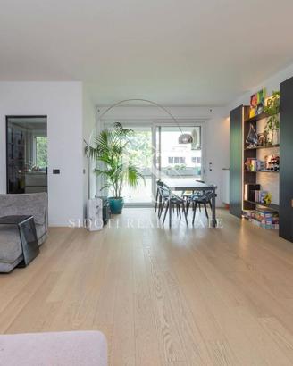 Appartamento di 120 m² con 4 locali e box auto a M