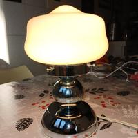lampada  anni 60 in vetro opalino