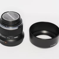 Olympus 45 F1,8 in garanzia