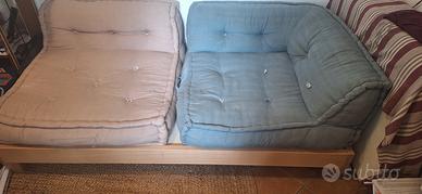 Divano modulare in legno con cuscini – componibile