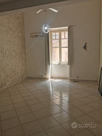 Appartamento semi arredato