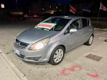 Opel Corsa 1.2 5 porte Neopatentati