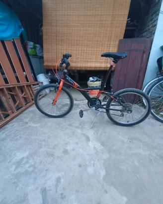 MTB B-twin bicicletta per bambini arancione e nera