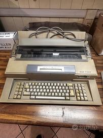 Macchina da scrivere Olivetti