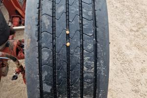 Gomme 315/60 r 22.5 tubeless