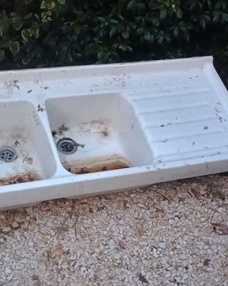 Lavello in ceramica