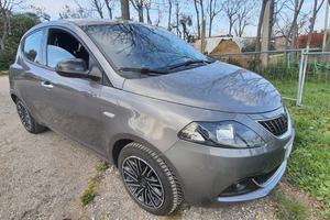 Lancia ypsilon hybrid