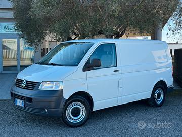 Volkswagen T5 Transporter 2.5 TDI 131cv 196.000km