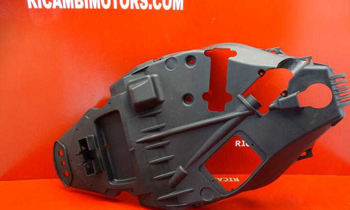 CARENA SOTTOSELLA APRILIA SCARABEO 200