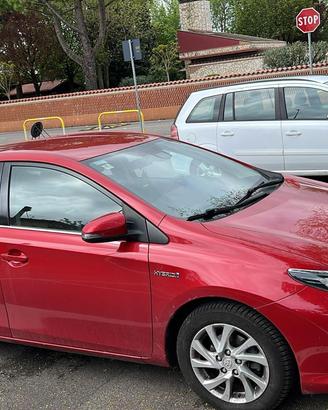 TOYOTA AURIS HYBRID 1.8 CAMBIO AUTOMATICO