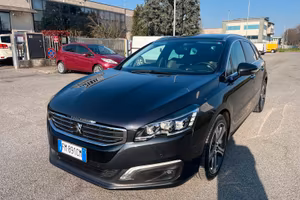 Peugeot 508 BlueHDi 180 EAT6 S&S SW Allure