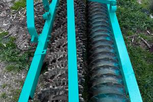 Rullo vibrocult estirpatore