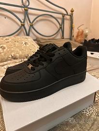 Nike Air Force 1 nere EU38