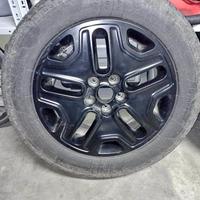 Gomme estive con cerchioni neri