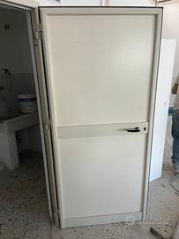 Porte in alluminio complete telaio e maniglie