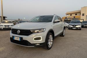 VOLKSWAGEN T-ROC 2.0 TDI 150 DSG 4MOTION TETTO