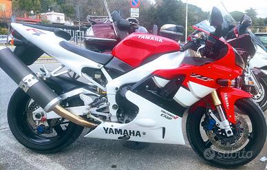 Yamaha YZF-R1 a Carburatori 1999