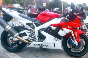 Yamaha YZF-R1 a Carburatori 1999