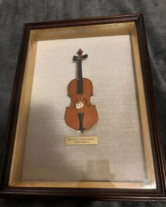 Quadro con violino Stradivari