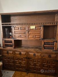 Mobile stile spagnolo Rinascimento