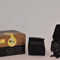 FLASH NIKON SB-700