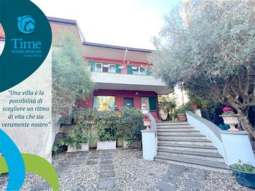 Villa con terrazzi e giardino - Eremo Sant' Anna