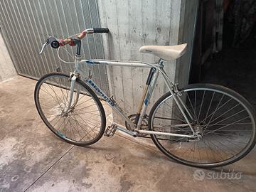 bicicletta bianchi da corsa