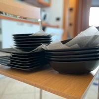Set piatti neri ikea 6 persone