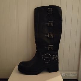 stivali al polpaccio con fibie