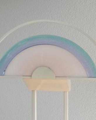 Lampada da pavimento.