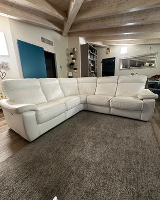 Divano in pelle angolare elettrico